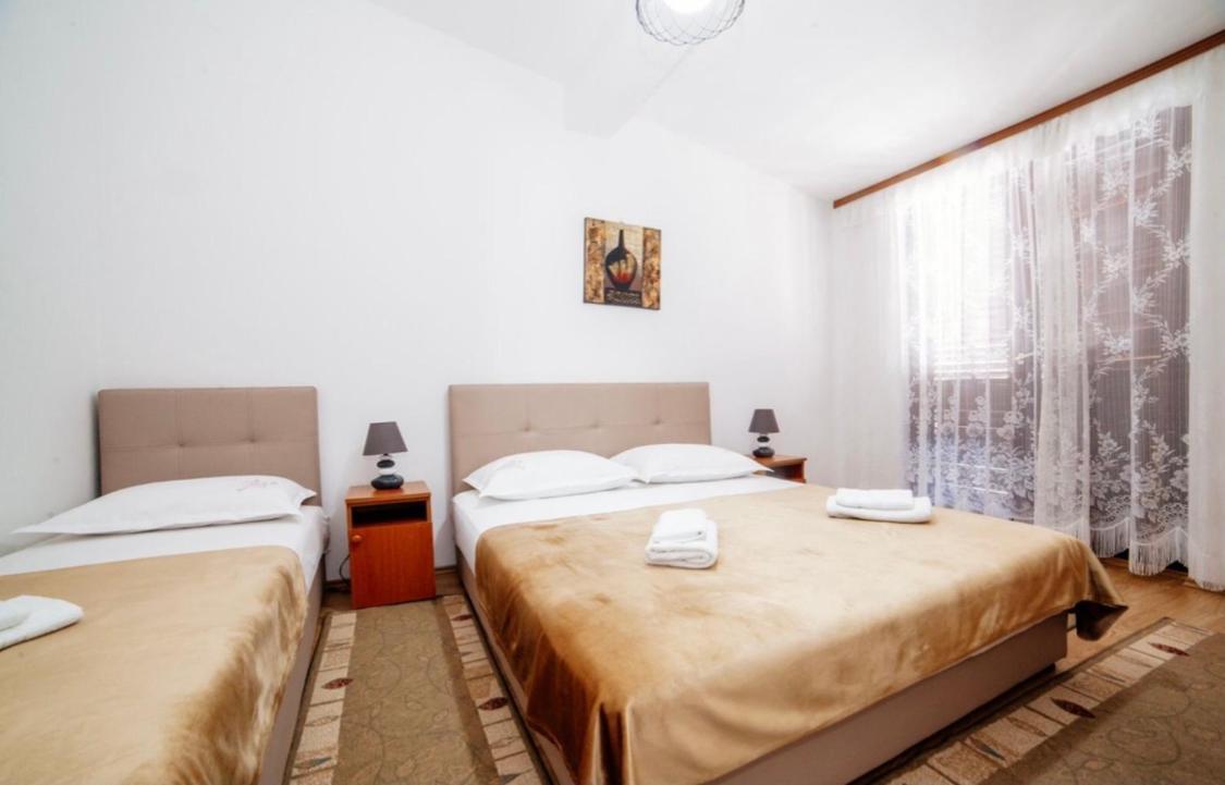 Castello Apartments ウルツィニ エクステリア 写真